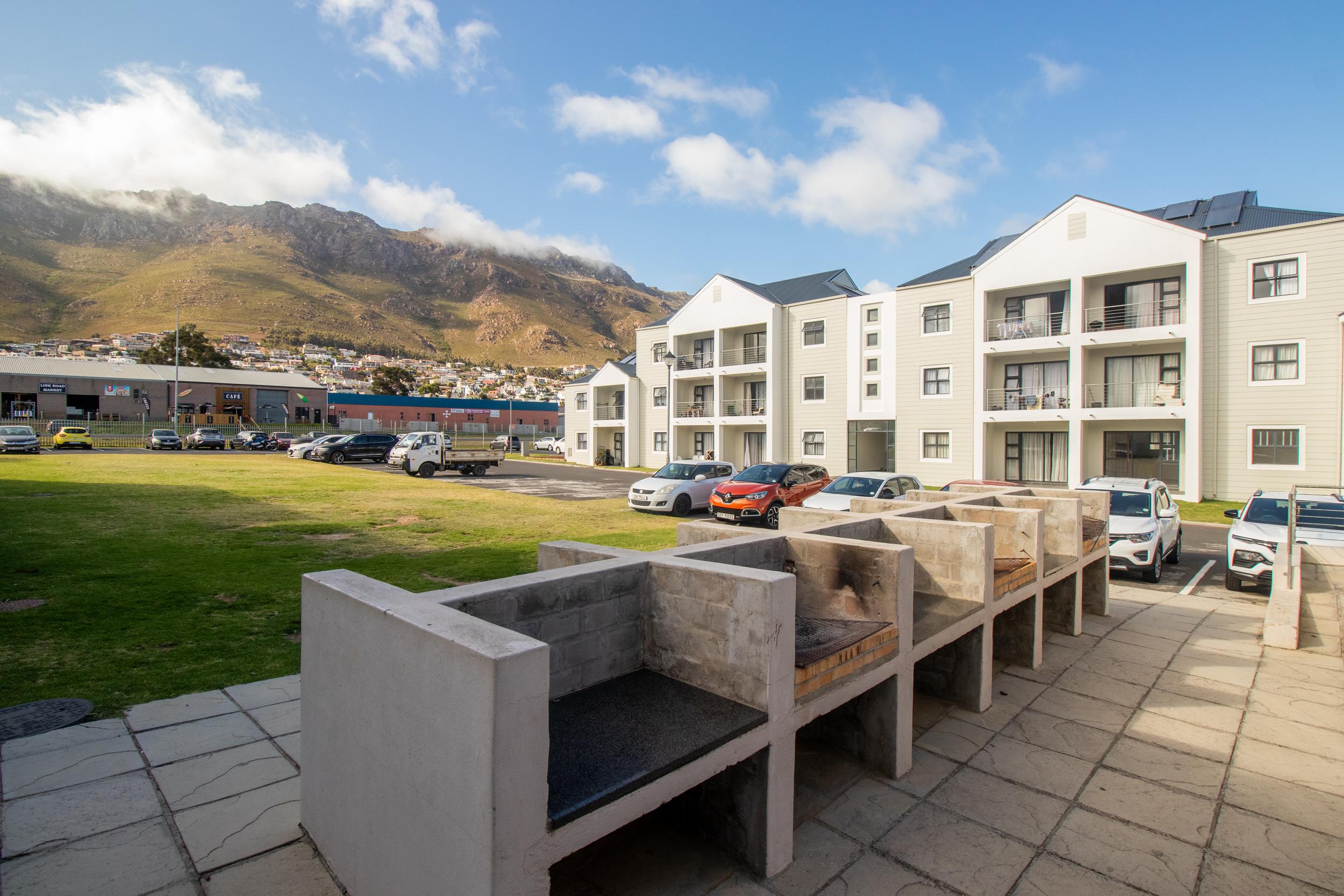 2 Bedroom Property for Sale in Admirals Park Western Cape